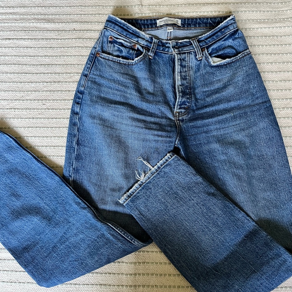 A&F Curve Love the Dad High Rise